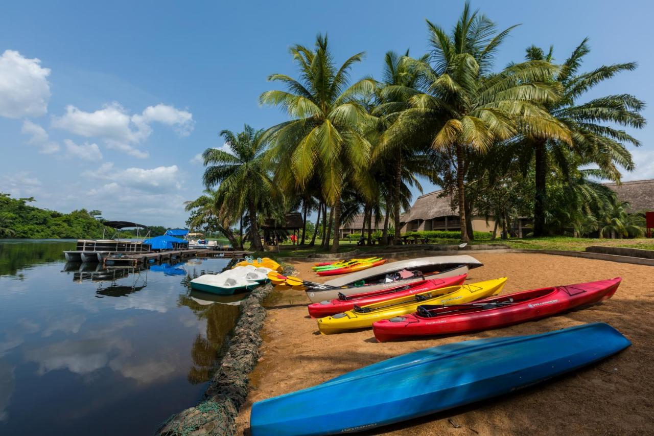 The Royal Senchi Hotel And Resort Akosombo Exterior photo